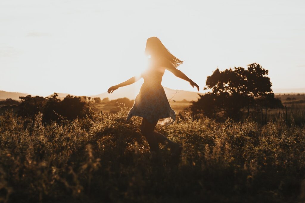 Become More Optimistic: How To Find The Silver Lining In Life 74 Become more optimistic